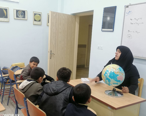 بازدید دانش آموزان پایه چهارم خانم وزین پور از افلاک نما